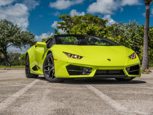 GREEN LAMBORGHINI HURACAN SPYDER