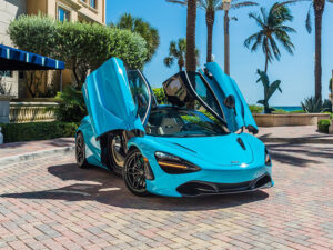 MIAMI BLUE MCLAREN 720S
