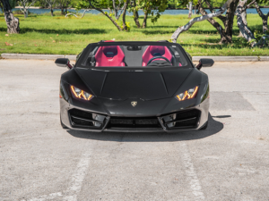 BLACK LAMBORGHINI HURACAN SPYDER